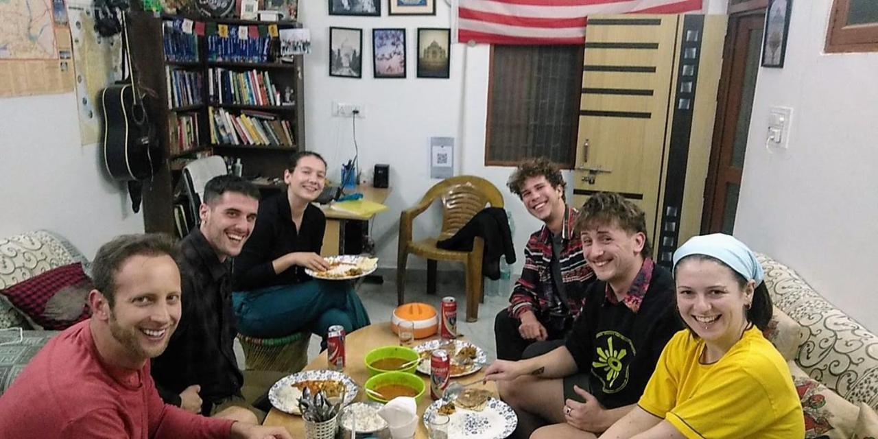 Zigzag Homestay Agra  Luaran gambar