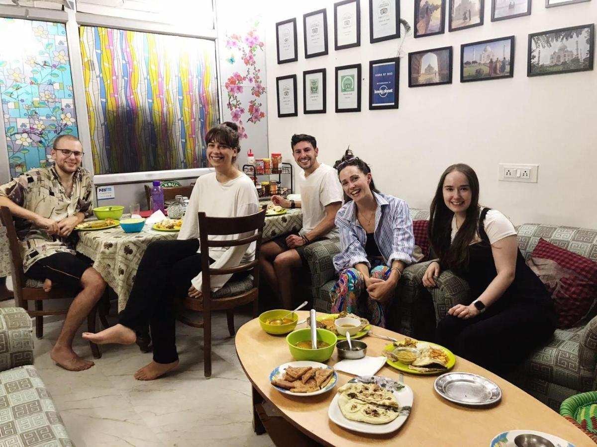 Zigzag Homestay Agra  Luaran gambar