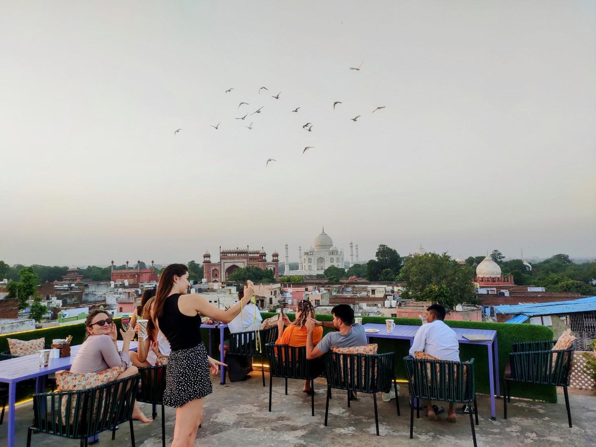 Zigzag Homestay Agra  Luaran gambar