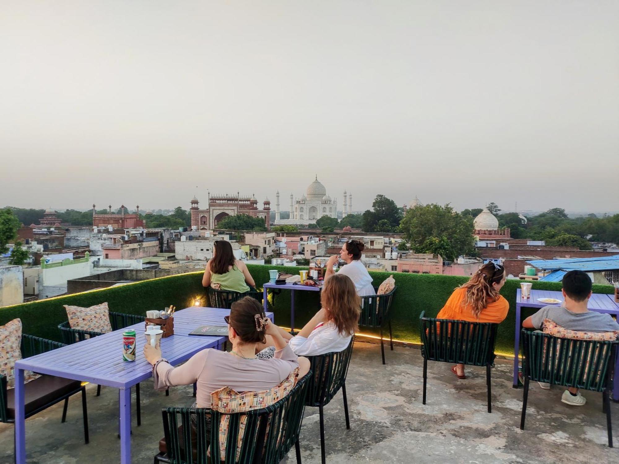 Zigzag Homestay Agra  Luaran gambar
