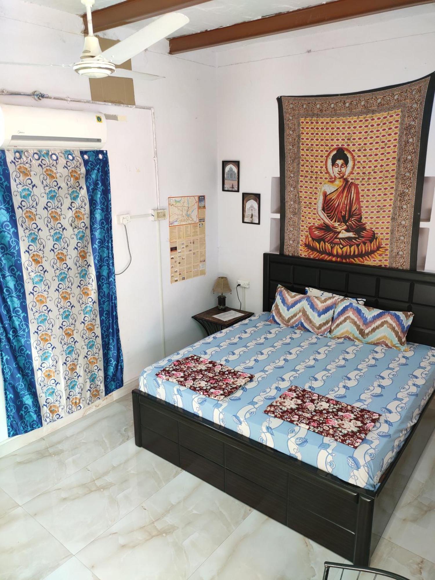 Zigzag Homestay Agra  Luaran gambar