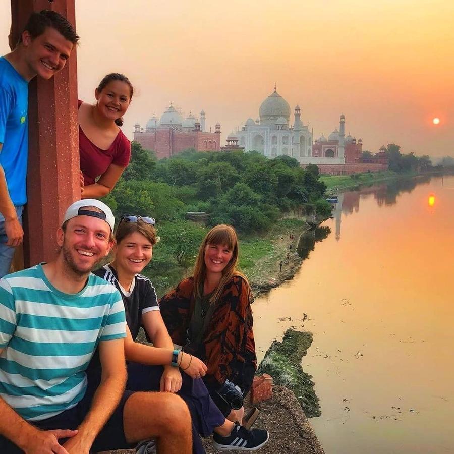 Zigzag Homestay Agra  Luaran gambar